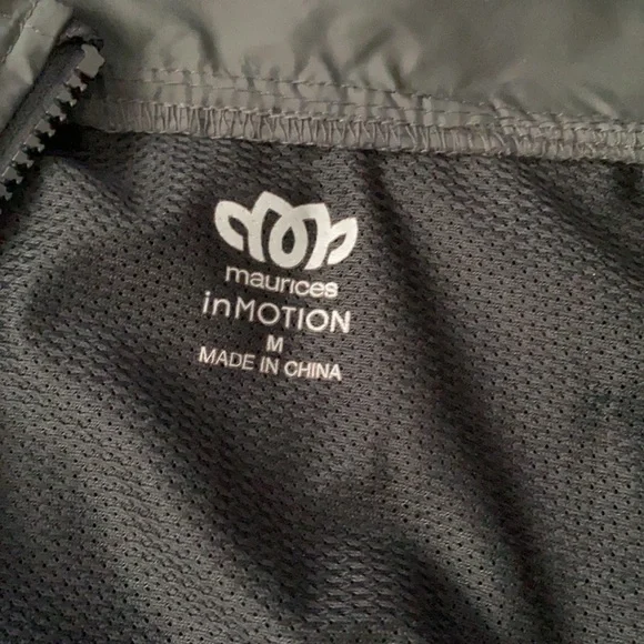 Maurcies very light rain jacket - Picture 2 of 4